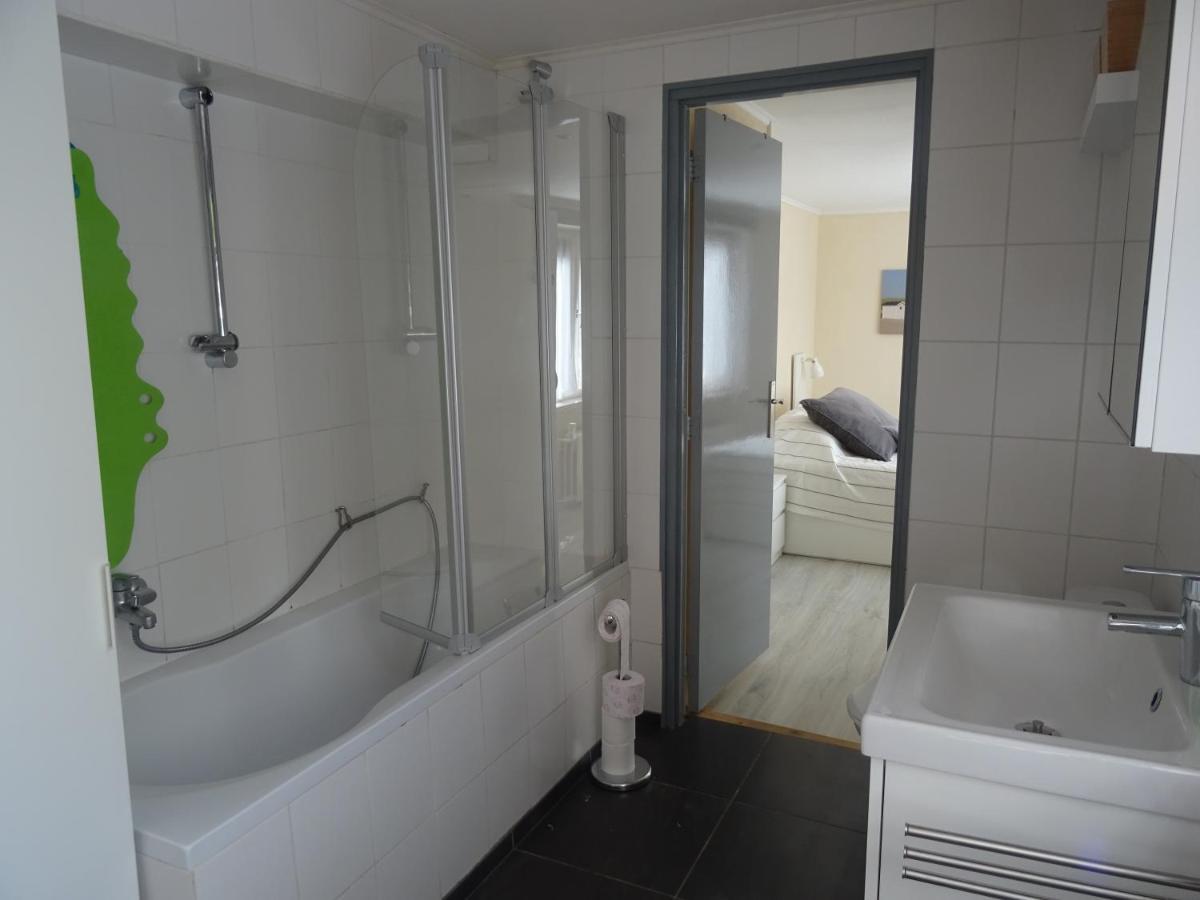 Kustverhuur, Breskens, Nijverheidstraat 11 Luaran gambar